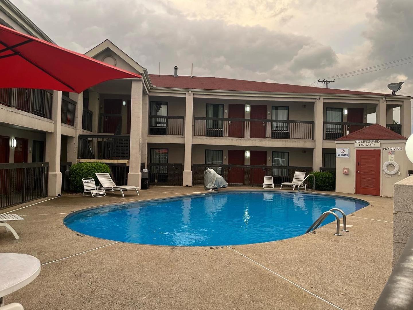 Econo Lodge Inn & Suites Murfreesboro Exterior photo